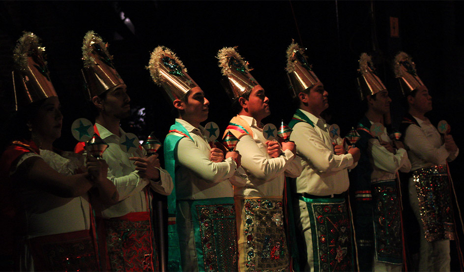 bailarines en diagonal